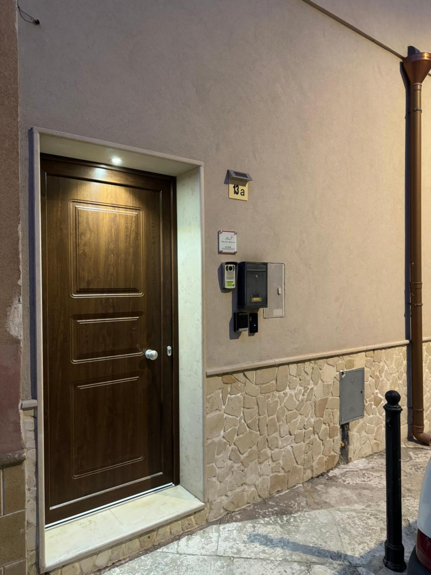Alivi Indipendent Apartment Brindisi Exterior photo